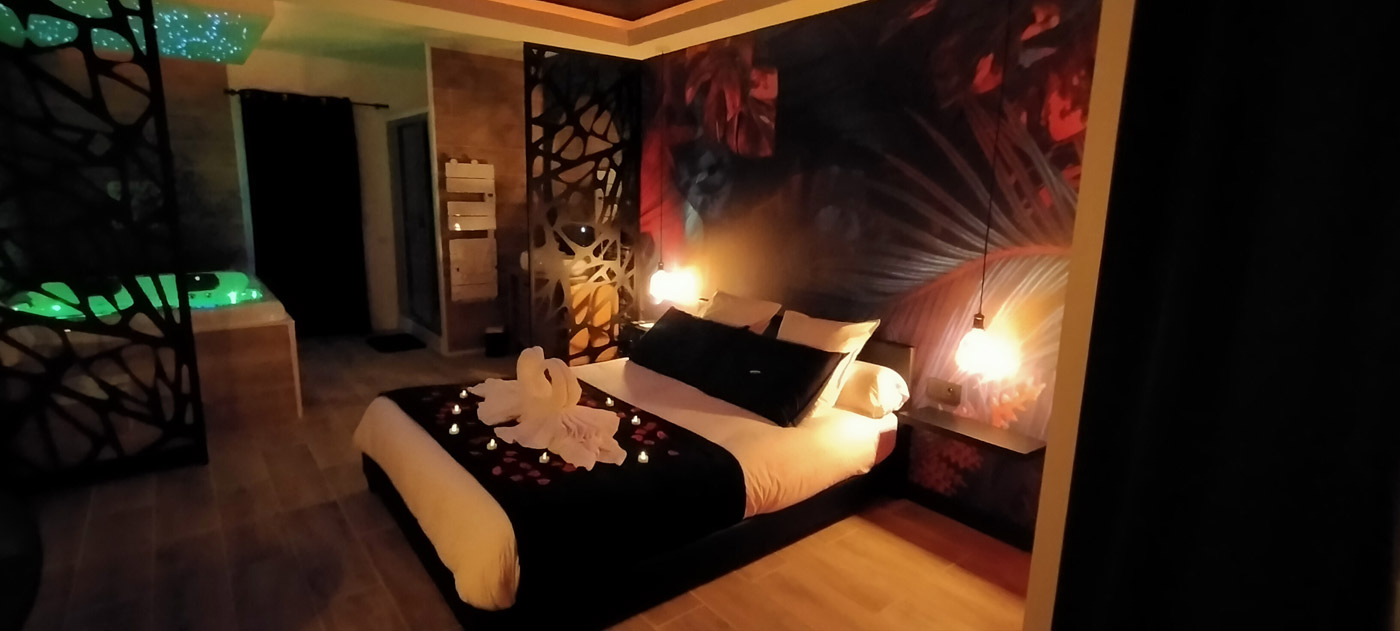 https://espace-ptl.ancv.com/appli/butterfly/data/medias_PA/PHOTOS/796502001001/796502001001CgL0AqEEvV-chambre-dhotes-romantique-dans-le-var.jpg