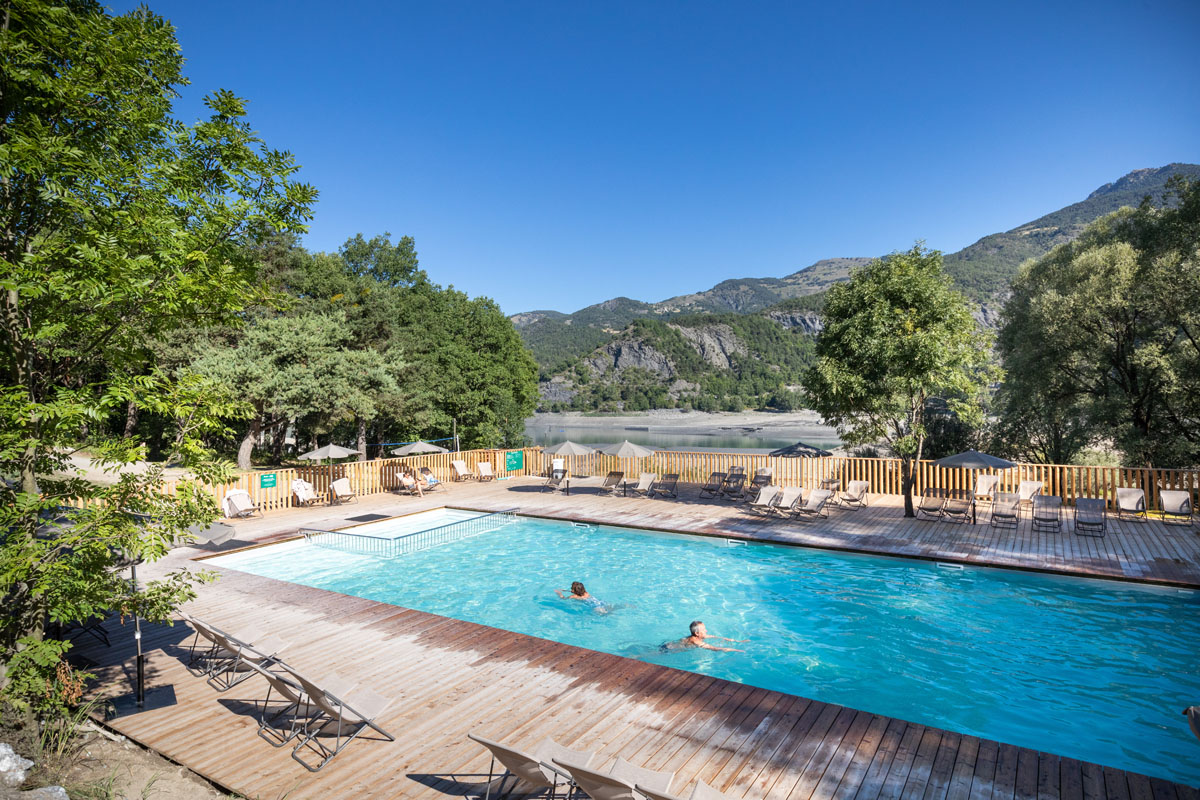 Photo HUTTOPIA LAC DE SERRE PONCON