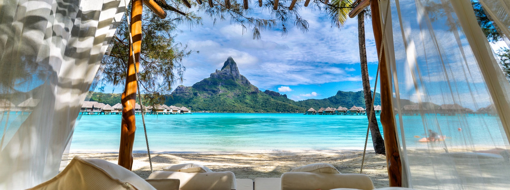 https://espace-ptl.ancv.com/appli/butterfly/data/medias_PA/PHOTOS/933487001001/9334870010018IyWtTbjnm-P2_01_BORA-BORA_HD-BORA-BORA-SMAILION_-2-©-Stephane-Mailion-Photography.jpg